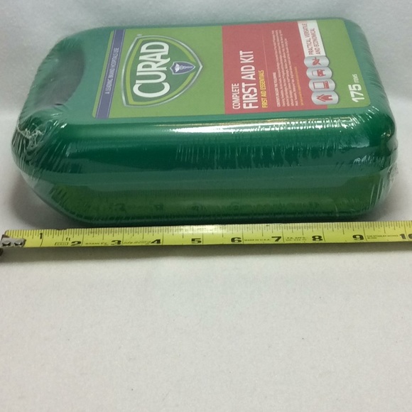 FINAL SALE PRICE Curad Complete 175 Piece Travel First Aid Kit - Picture 6 of 7